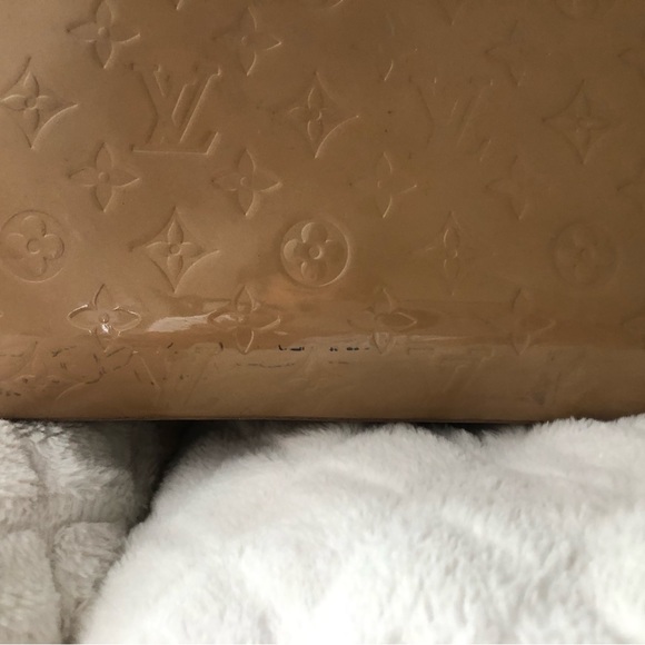 Louis Vuitton Brentwood Vernis Patent Leather, near excellent condition - Picture 4 of 14